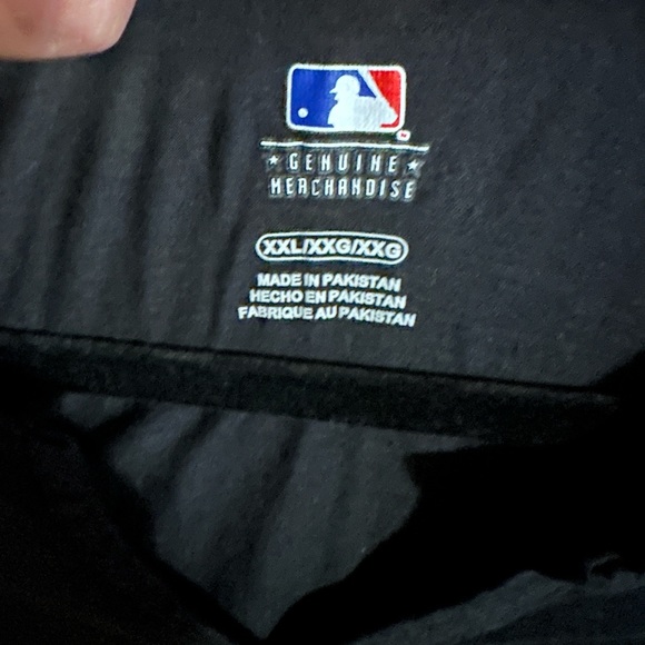 Pittsburgh Pirates T-Shirt Gold Glitter Logo V-neck MLB size XXL - Picture 5 of 5